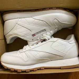 Classic Reebok women’s sneaker